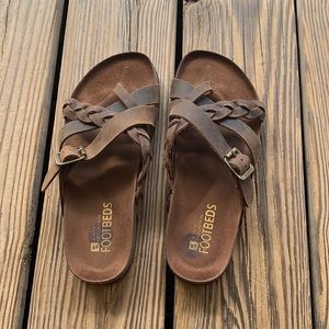 White Mountain sandals